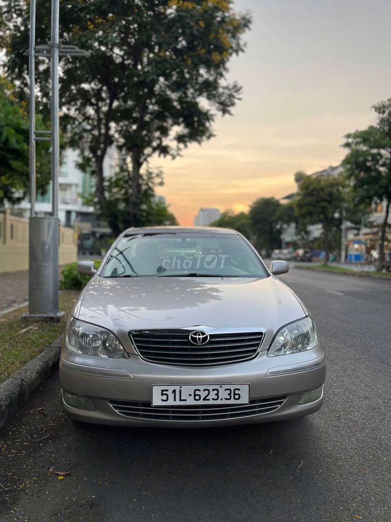 Toyota Camry 2004 - ảnh 1