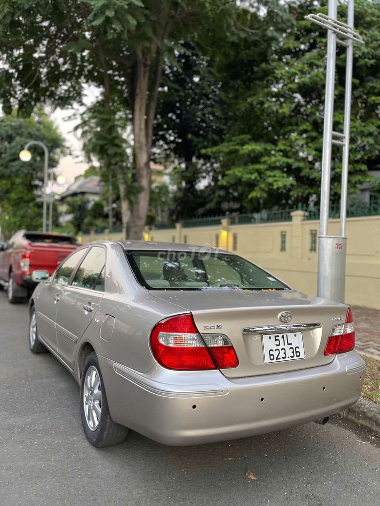 Toyota Camry 2004 - ảnh 2