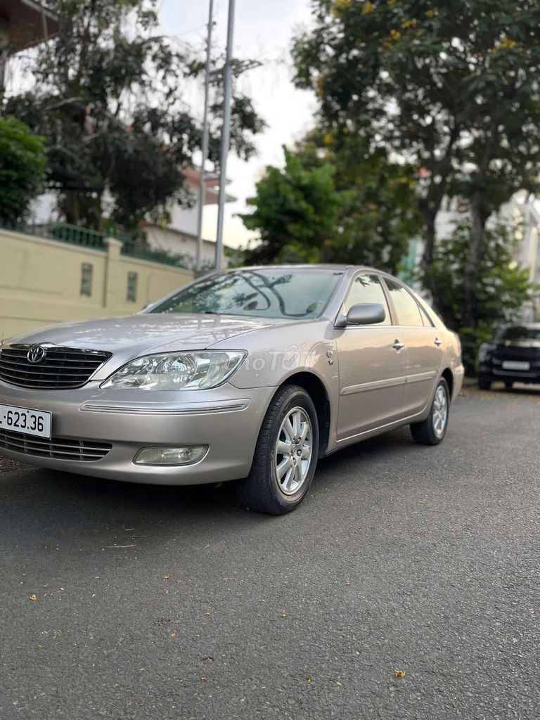 Toyota Camry 2004 - ảnh 4