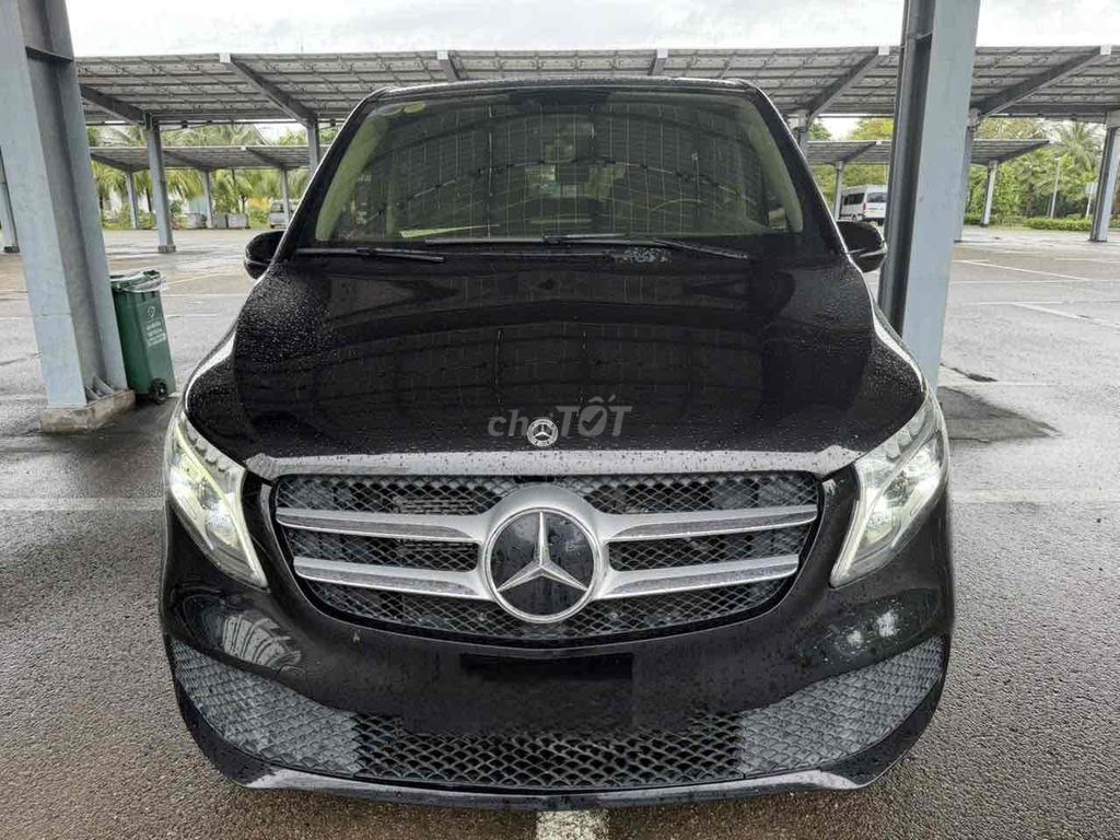 Mercedes-Benz - ảnh 1
