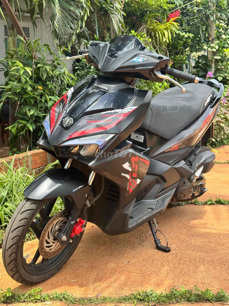 Honda Air Blade 2018 - ảnh 1