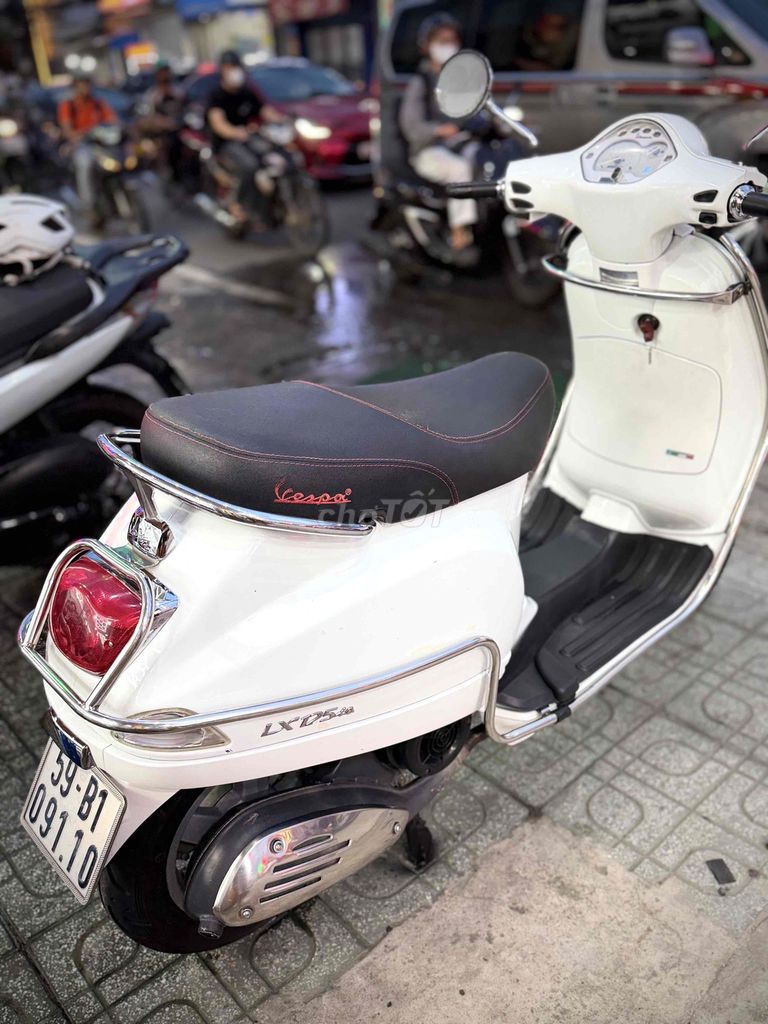 Piaggio Vespa 2011 - ảnh 2