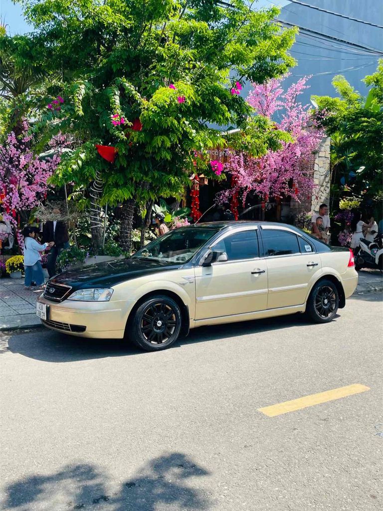 Ford Mondeo 2004 - ảnh 2