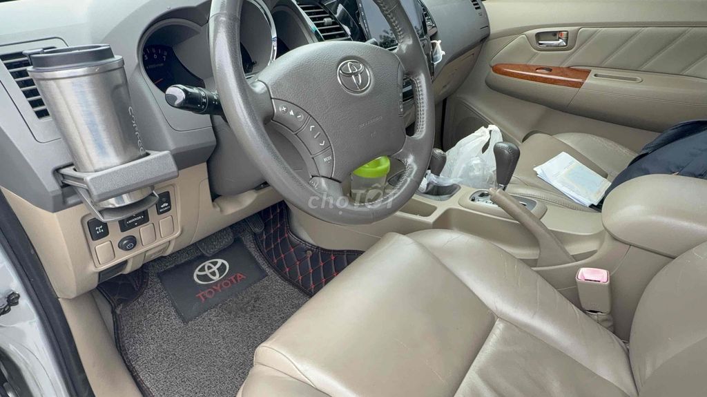 Toyota Fortuner - ảnh 5