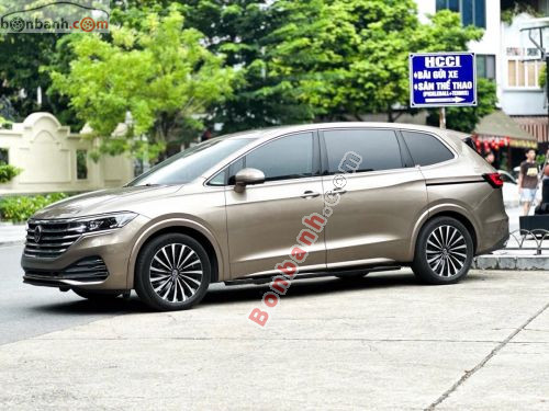 Volkswagen Viloran Luxury 2024 - ảnh 2