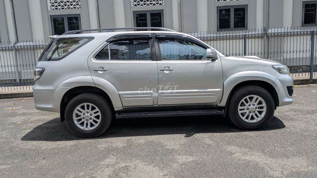 Toyota Fortuner 2014 - ảnh 5