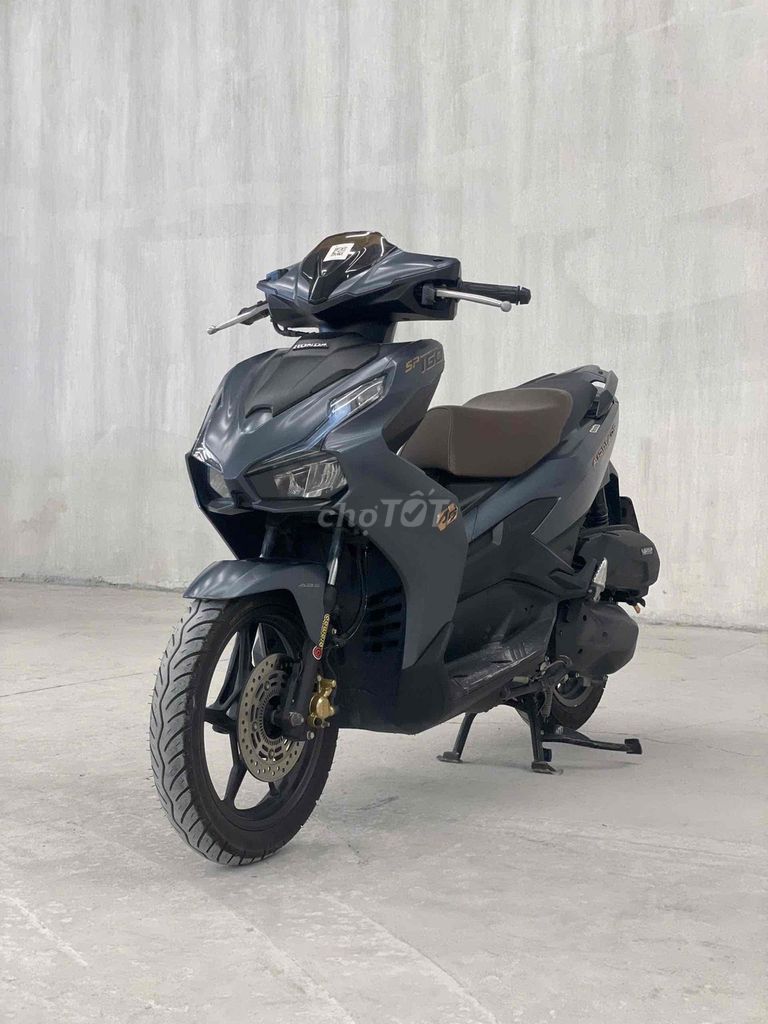 Honda Air Blade 2024 - ảnh 4