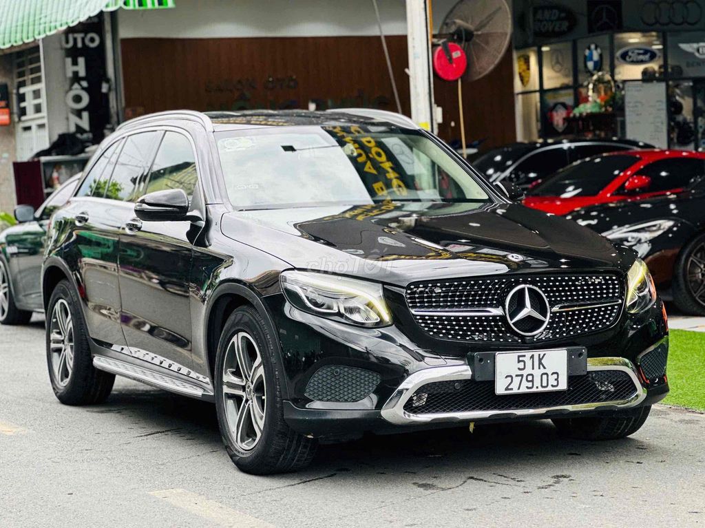 Mercedes-Benz GLC 2019 - ảnh 1