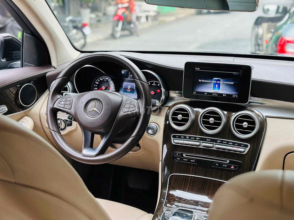 Mercedes-Benz GLC 2019 - ảnh 5