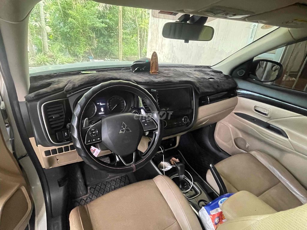 Mitsubishi Outlander - ảnh 3