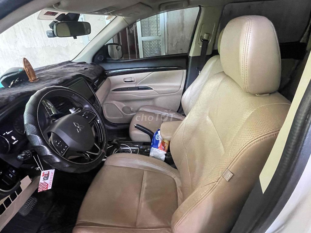 Mitsubishi Outlander - ảnh 4