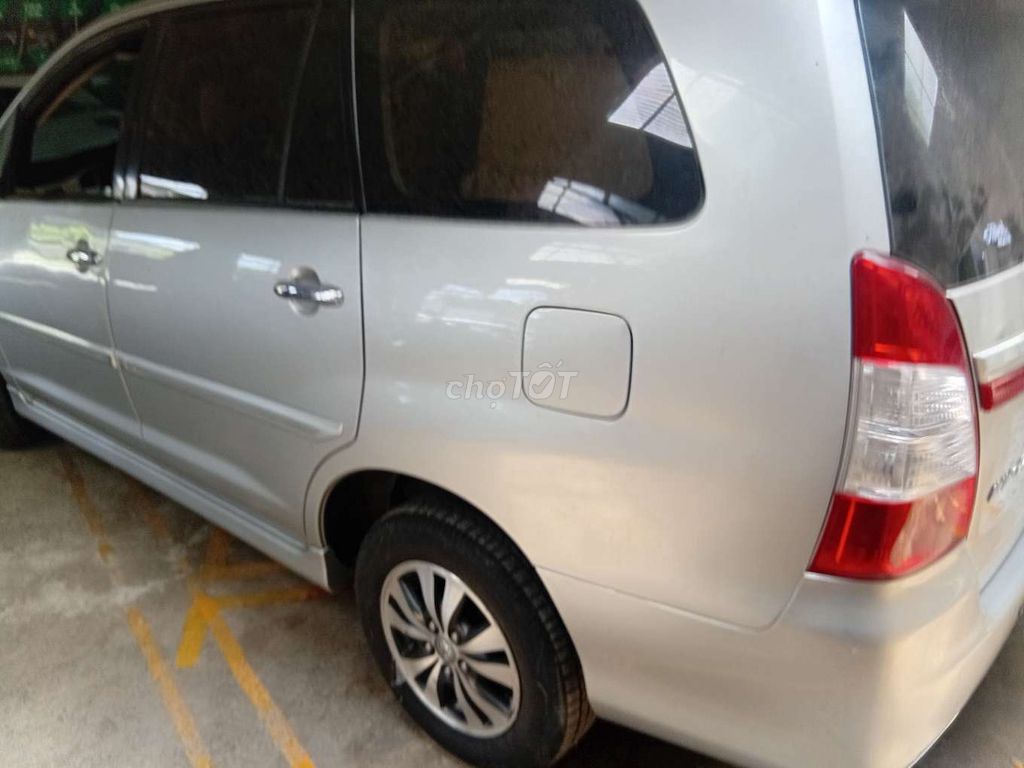 Toyota Innova 2.0E 2015 - ảnh 3