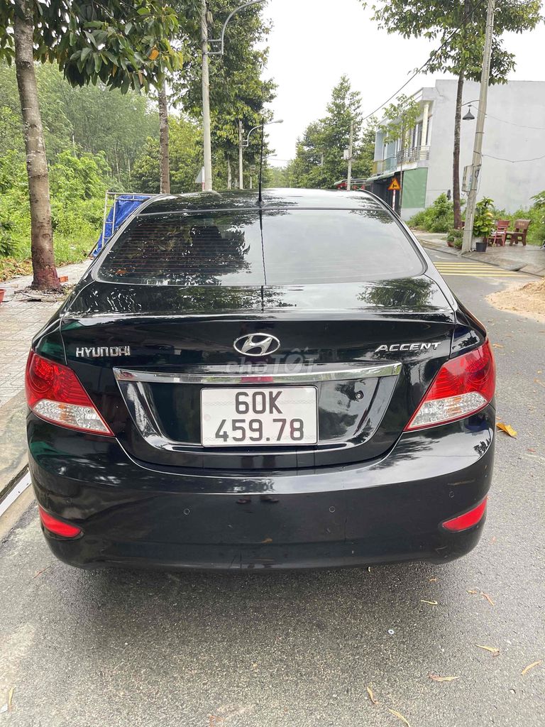 Hyundai Accent 2012 - ảnh 2