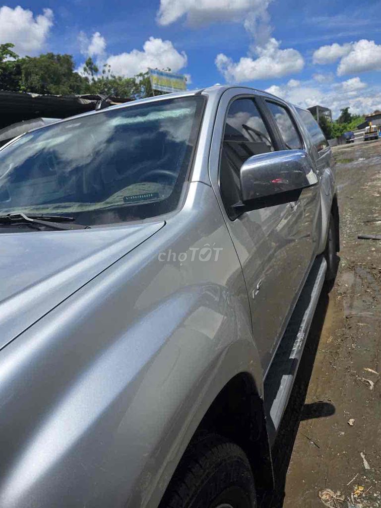 Isuzu 2019 - ảnh 3