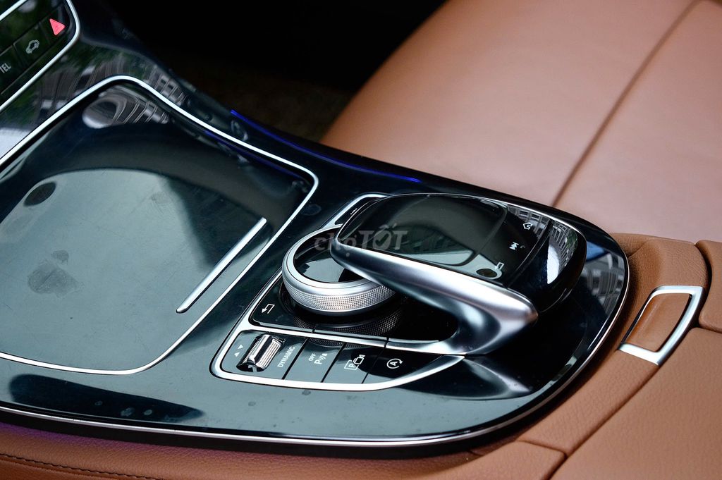 Mercedes-Benz 2016 - ảnh 5