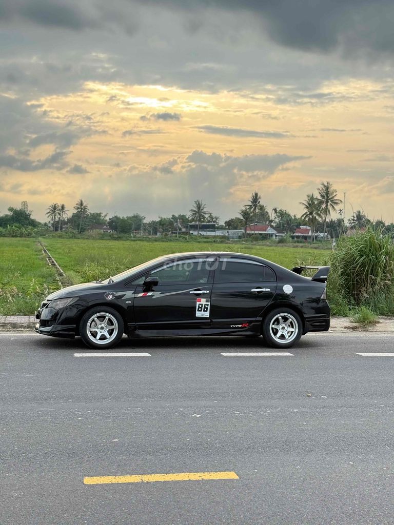 Honda Civic 2008 - ảnh 3