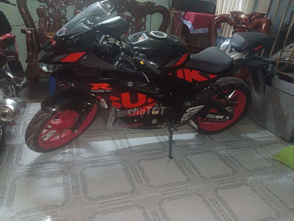 Suzuki GSX 2020 - ảnh 1