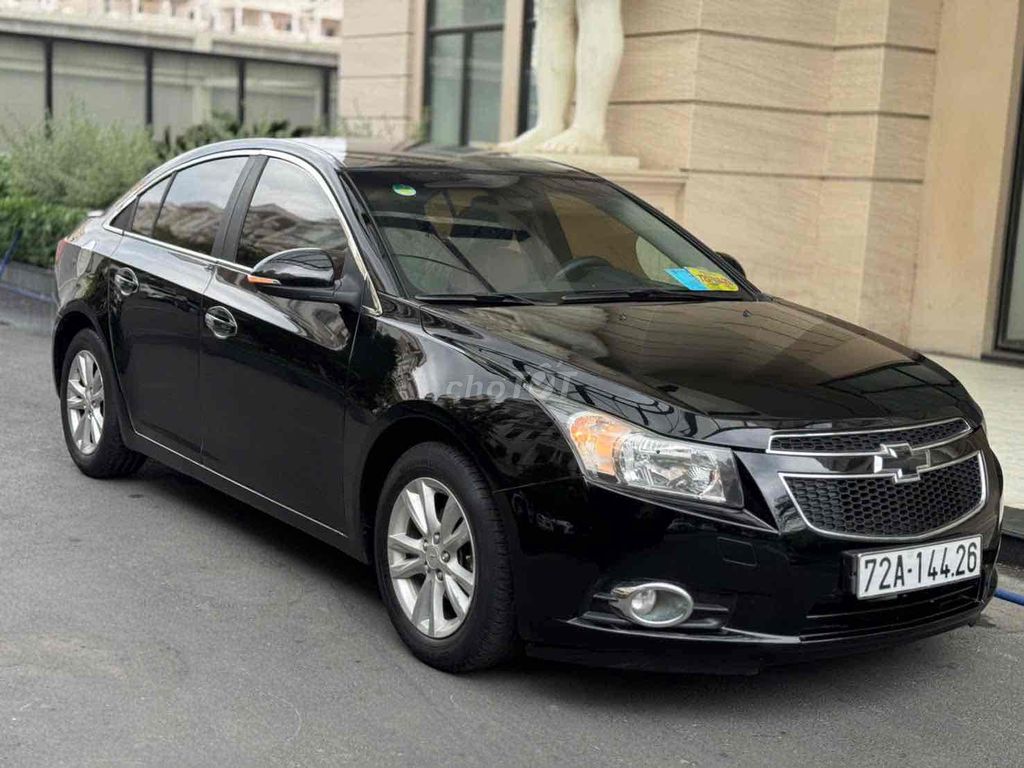 Chevrolet Cruze 2015 - ảnh 1