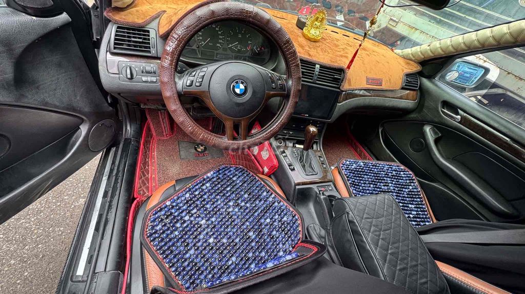 BMW 2004 - ảnh 5