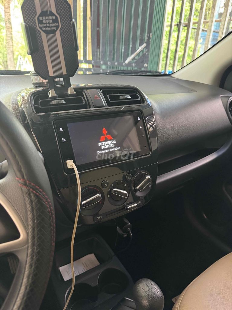 Mitsubishi Attrage 2025 - ảnh 4