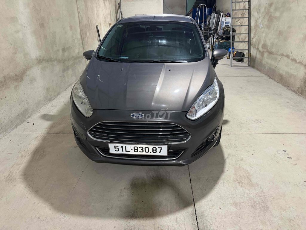 Ford Fiesta - ảnh 1