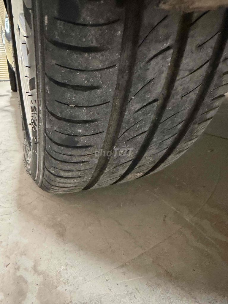 Ford Fiesta - ảnh 5