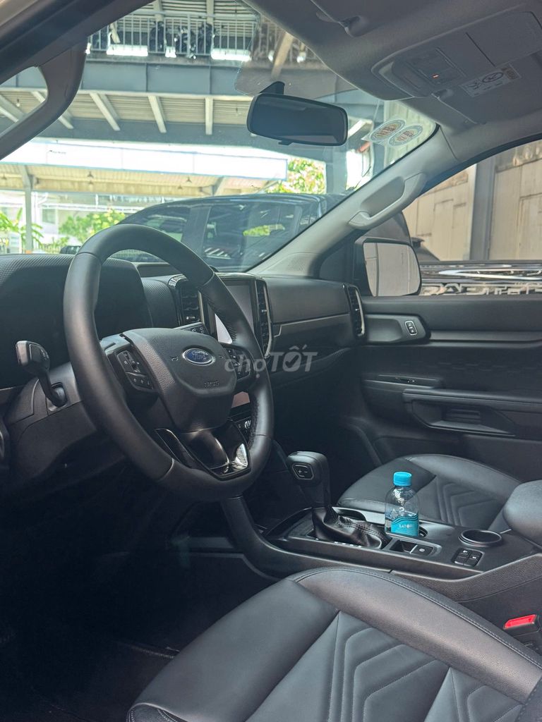 Ford Everest 2025 - ảnh 5