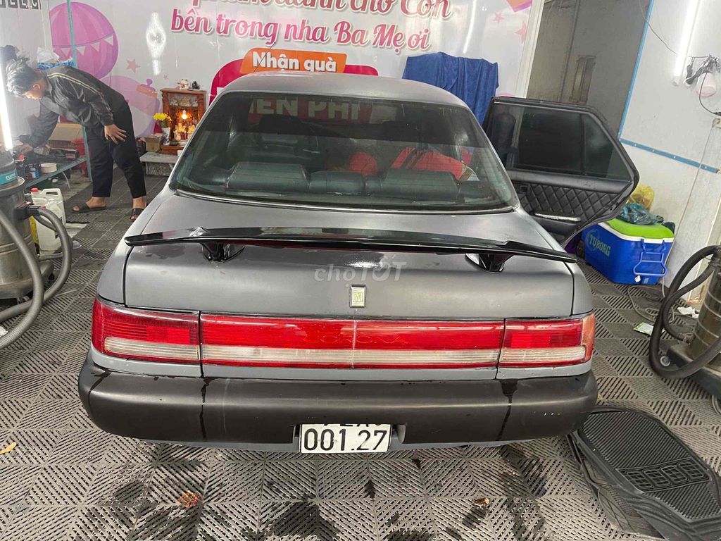 Toyota Corona 1990 - ảnh 1