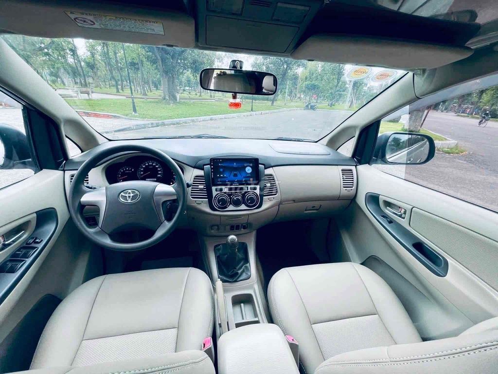 Toyota Innova 2.0E 2015 - ảnh 3