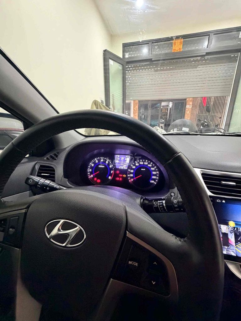 Hyundai Accent 2015 - ảnh 3