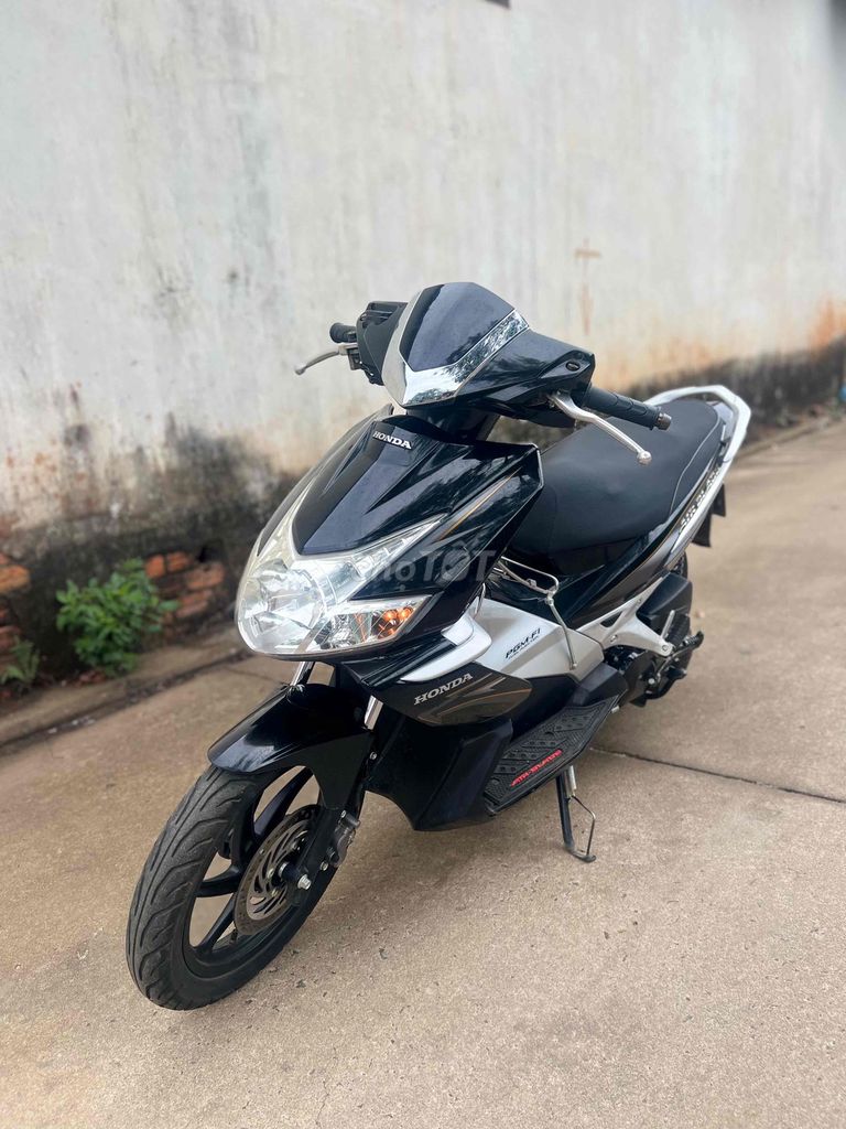 Honda Air Blade 2010 - ảnh 4