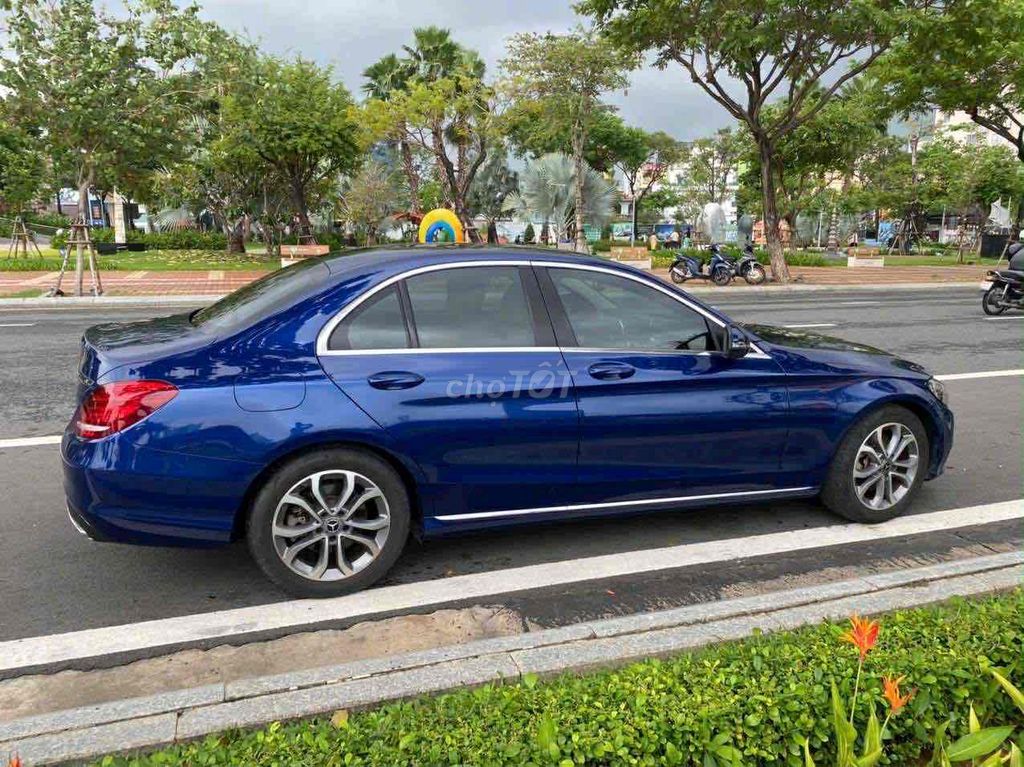 Mercedes-Benz 2018 - ảnh 2