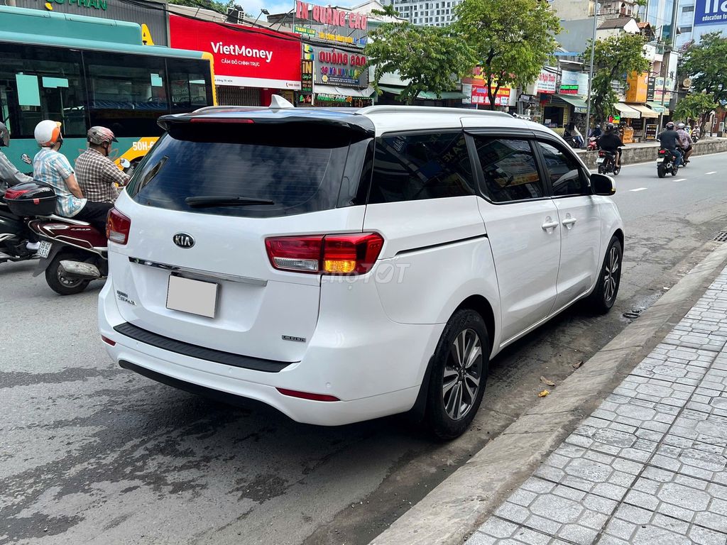 Kia Sedona 2018 - ảnh 3