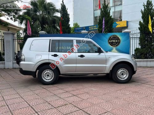 Mitsubishi Pajero 2008 - ảnh 2