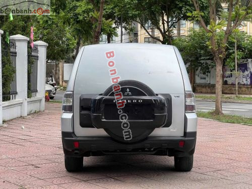 Mitsubishi Pajero 2008 - ảnh 4