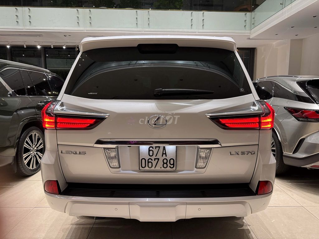 Lexus LX 2018 - ảnh 3