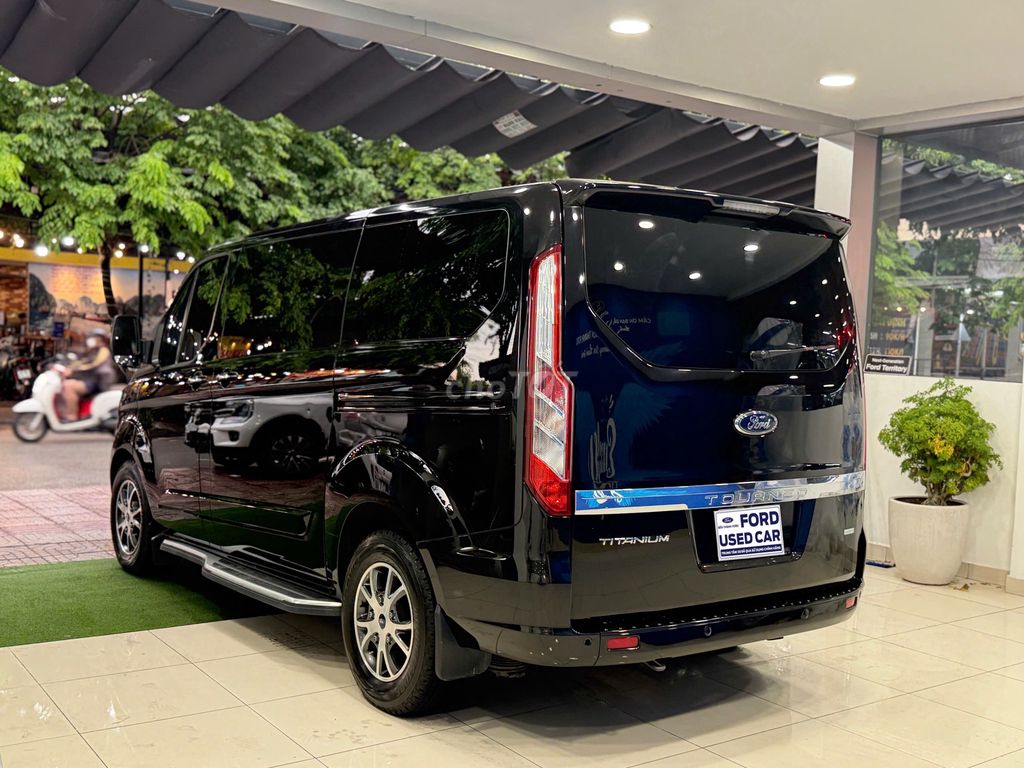 Ford Tourneo 2019 - ảnh 4