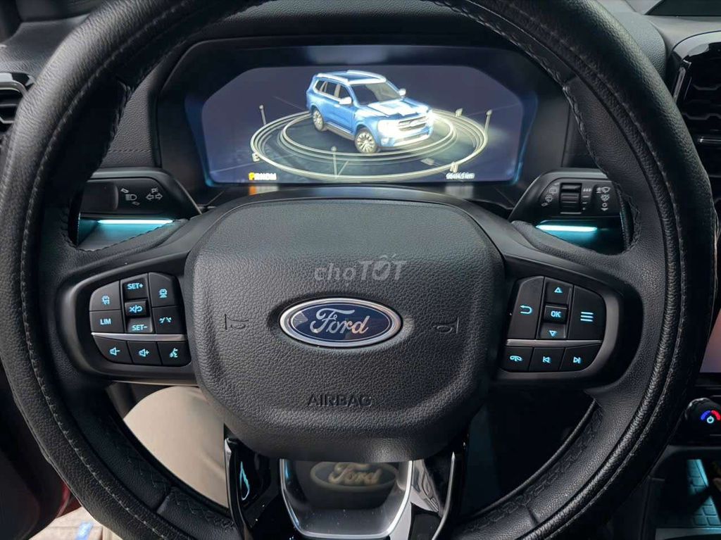 Ford Everest - ảnh 5
