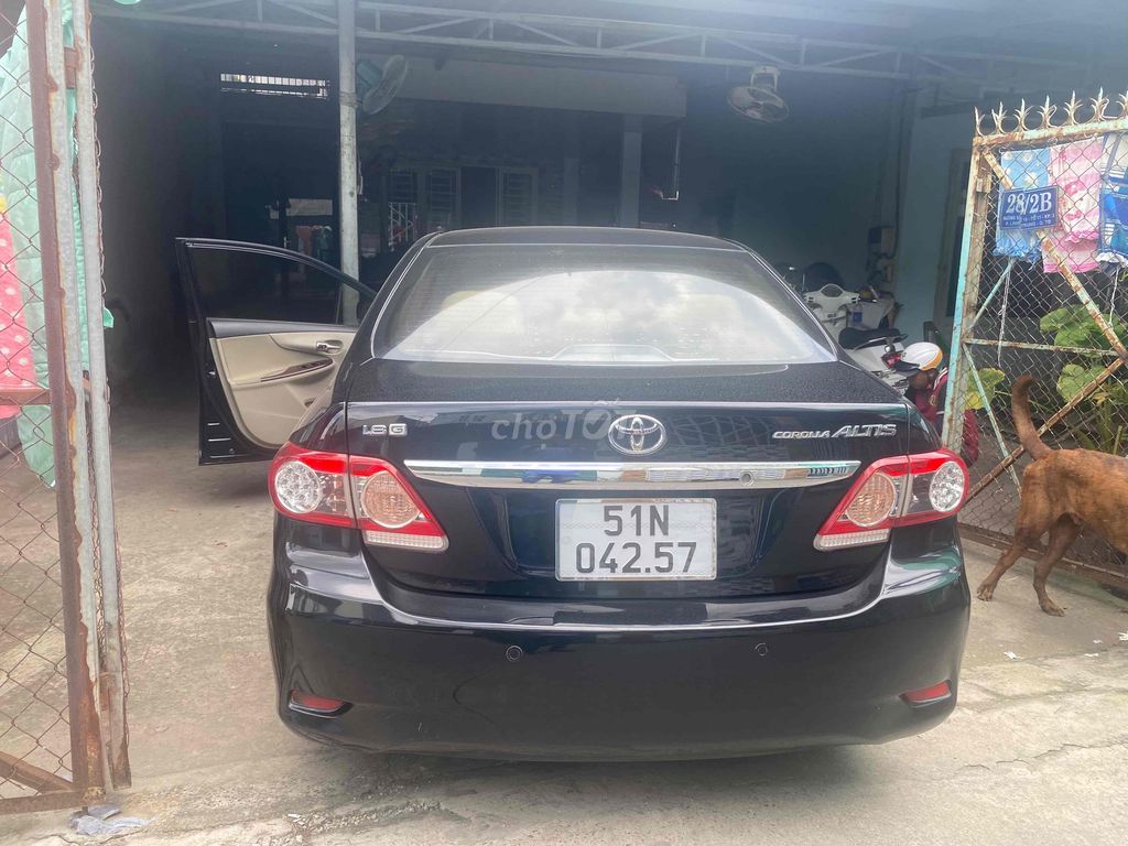Toyota Corolla Altis 2013 - ảnh 2