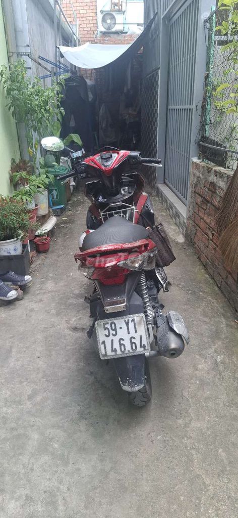 Honda Air Blade 2011 - ảnh 3