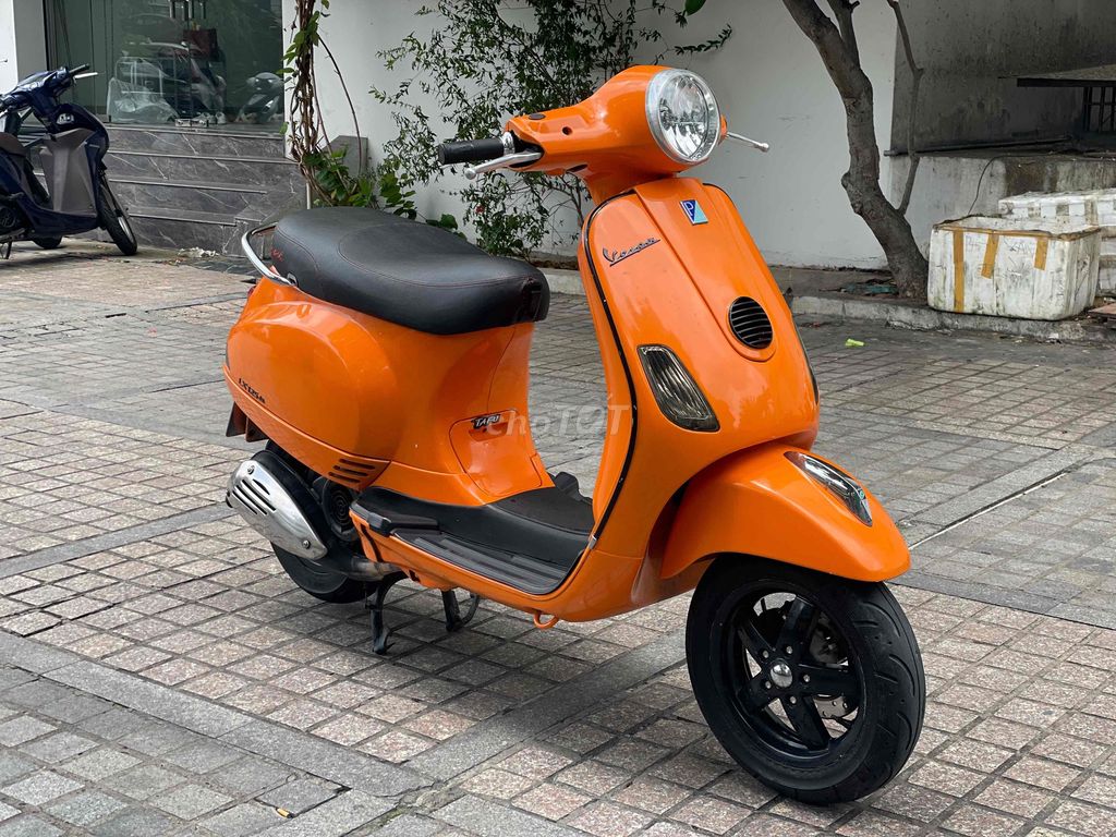 Vespa 2012 - ảnh 2
