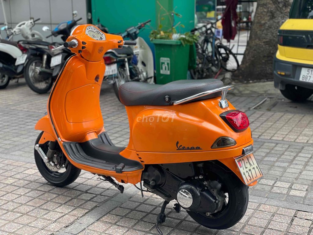 Vespa 2012 - ảnh 5