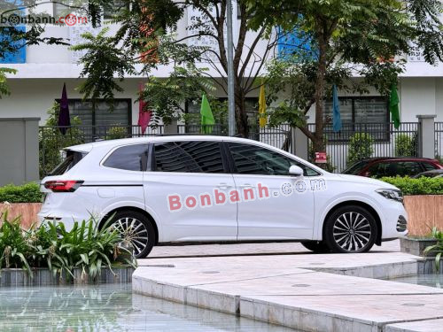 Volkswagen Viloran Luxury 2024 - ảnh 3