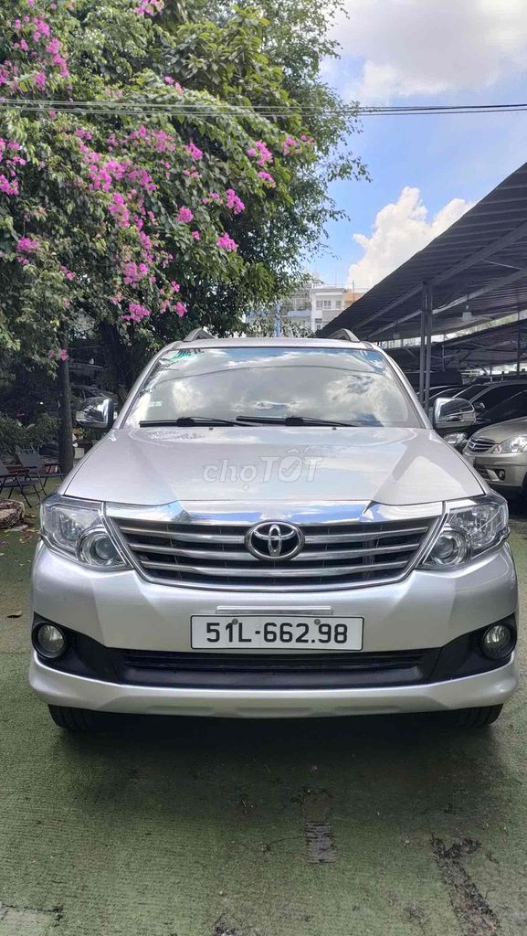 Toyota Fortuner 2012 - ảnh 5