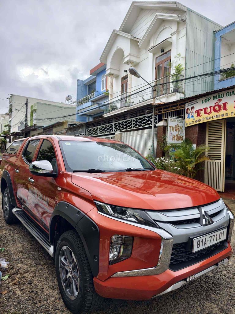 Mitsubishi Triton 2021 - ảnh 2