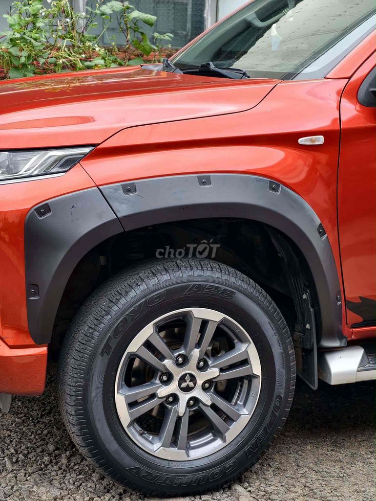 Mitsubishi Triton 2021 - ảnh 3