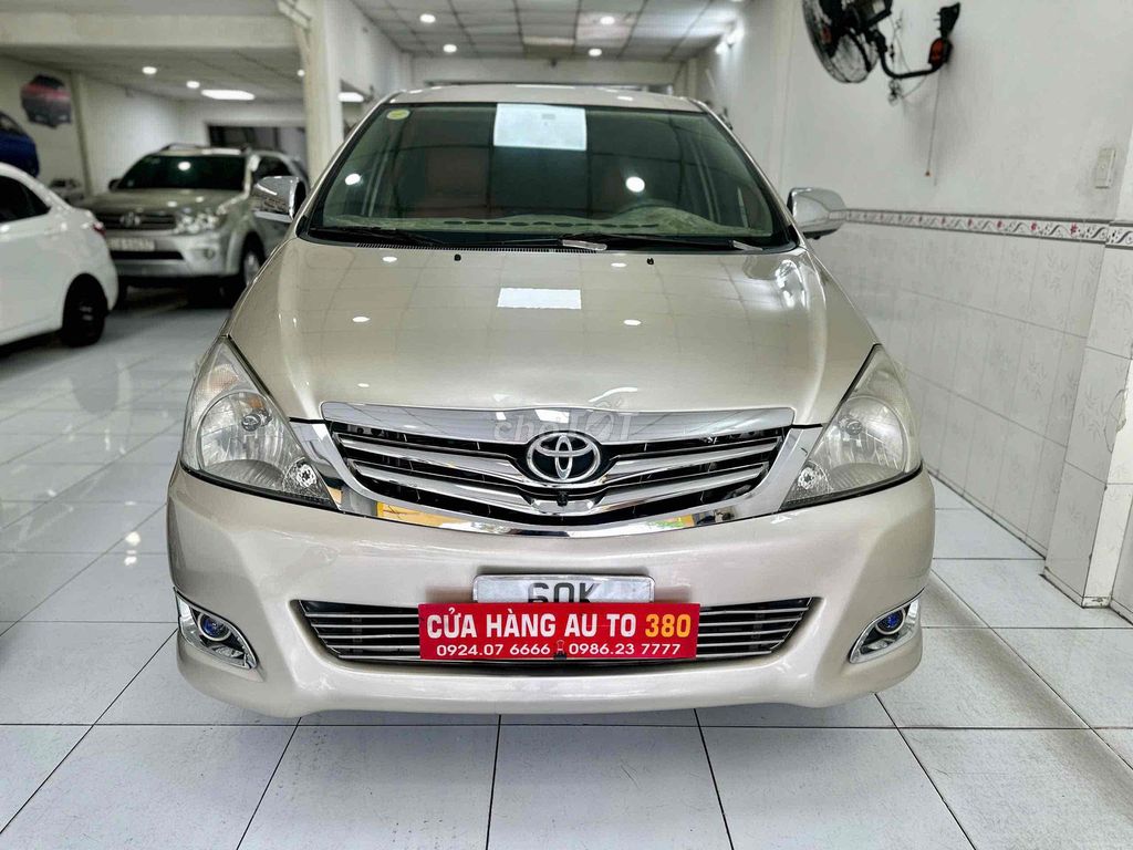 Toyota Innova 2011 - ảnh 1