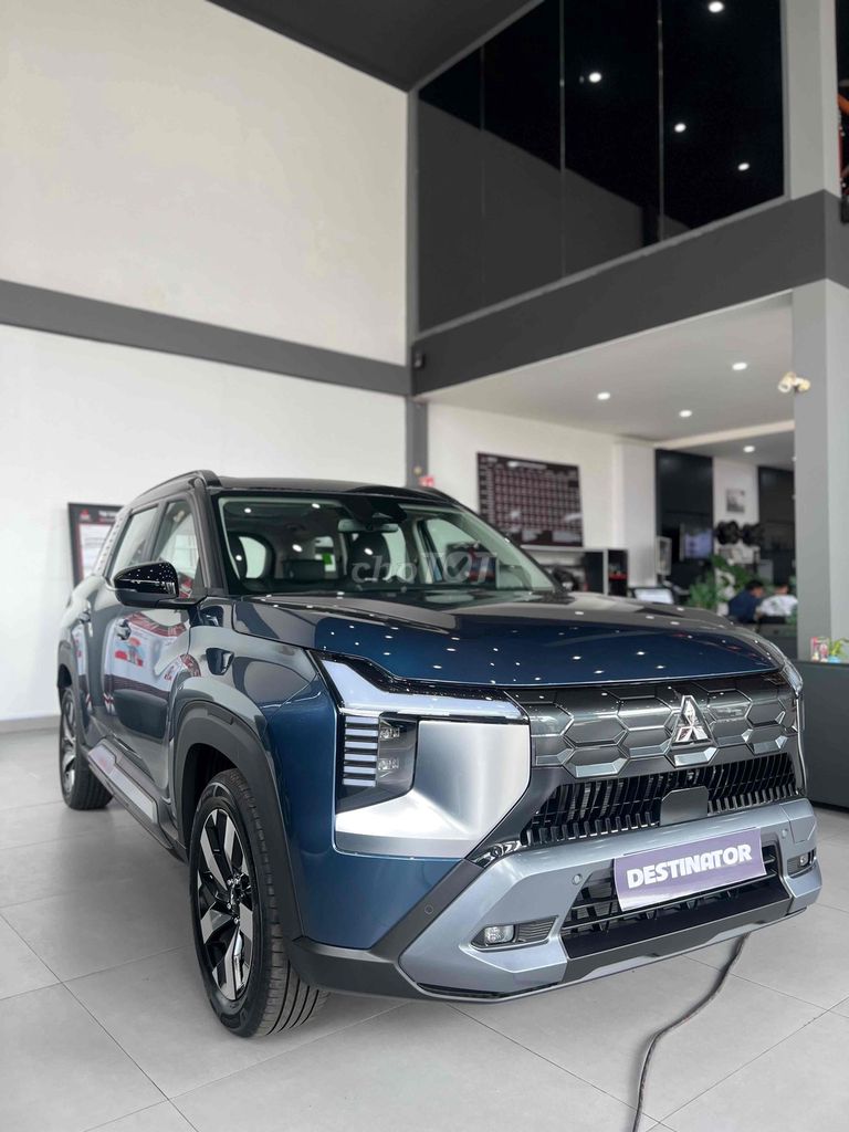 Mitsubishi Destinator Ultimate - ảnh 1