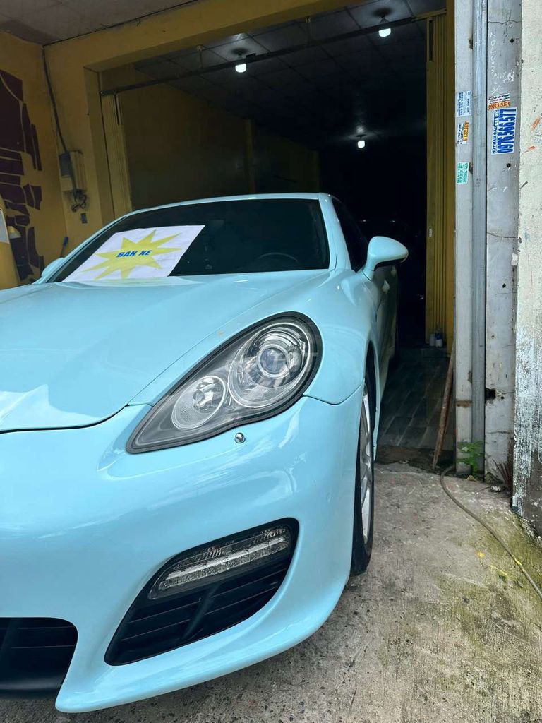 Porsche Panamera - ảnh 1