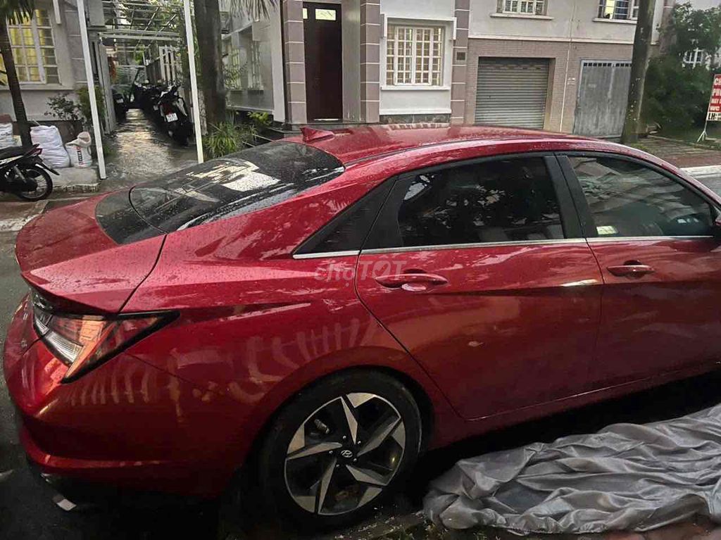 Hyundai Elantra - ảnh 2